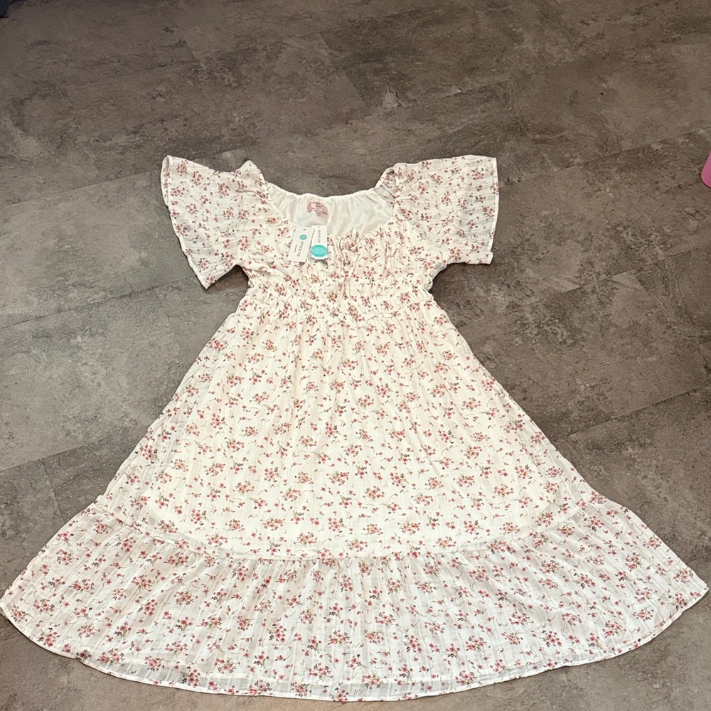 Dizzy Lizzy Chic Floral Midi Dress in White and Pink
